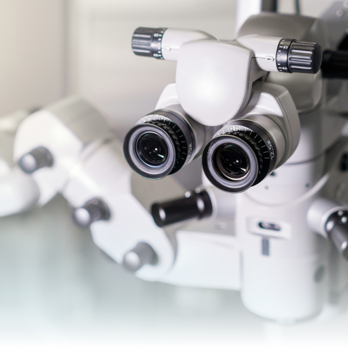 マイクロスコープの外観写真